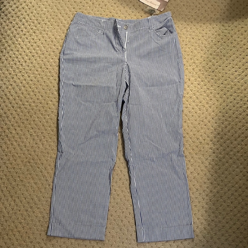 Tommy Bahama blue & white pinstripe capri pants